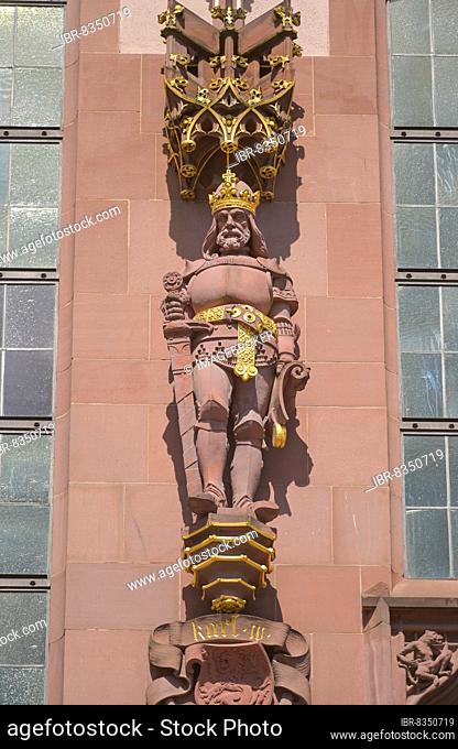 Statue of German Emperor Charles IV, Old Town Hall Römer, Römerberg, Frankfurt am Main, Hesse, Germany, Europe