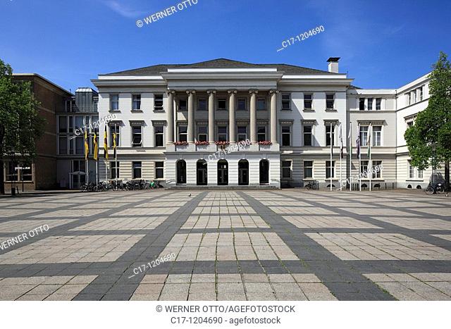 Germany, Krefeld, Rhine, Lower Rhine, North Rhine-Westphalia, Von-der-Leyen Sqare, city hall, classicism