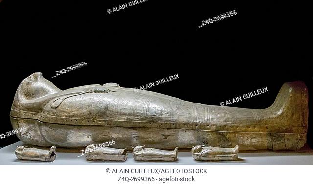 Egypt, Cairo, Egyptian Museum, found in the royal necropolis of Tanis, burial of the king Sheshonq 2 : Silver coffin with hawk head and miniature silver coffins