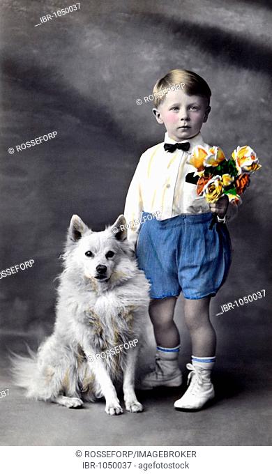 Historic photo, child with his dog, ca. 1910