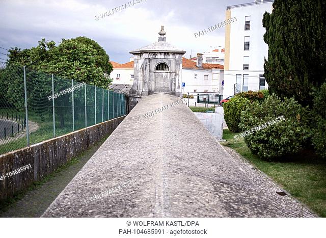 26.05.2018, Portugal, Lisbon: View of the Águas Livres Aqueduct. It is a is a historic aqueduct in the city of Lisbon. | usage worldwide