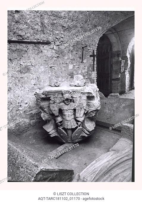 Umbria Terni Amelia Palazzo Comunale, this is my Italy, the italian country of visual history, Medieval Architectural sculpture sarcophagus, capitals