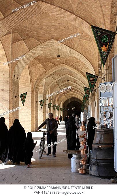 Iran - Kerman, city in the province of Kerman, the bazaar (Bazar-e Satisari) is one of the oldest in Iran, on the 17th century Ganjali Khan Square (Safavidian...