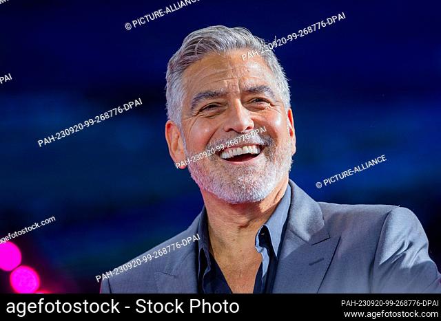20 septiembre 2023, North Rhine-Westphalia, Colonia: George Clooney, actor estadounidense, habla en el Congreso Digital X de Internet de Deutsche Telekom en...