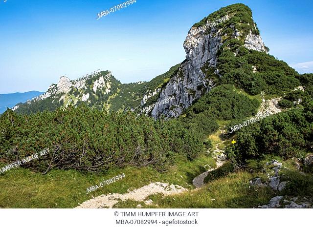 Germany, Bavaria, Bavarian foothills, Lenggries, Rocky mountain landscape at the crossing of the Benediktenwand (mountain)