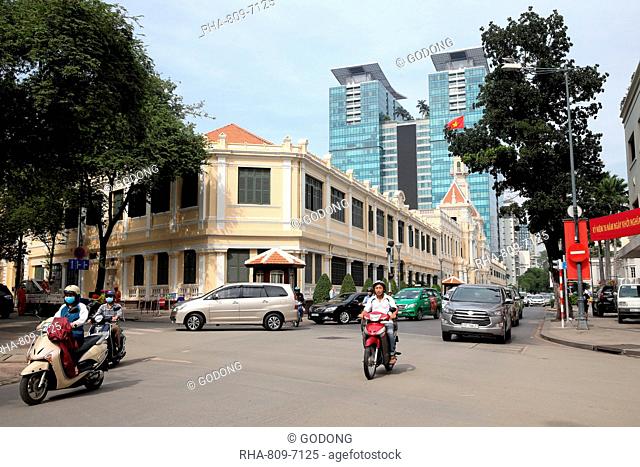 Pasteur Street and Vincom Center shopping mall, Hi Chi Minh City, Vietnam, Indochina, Southeast Asia, Asia