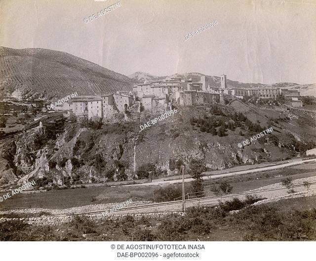View of Roccaraso from the east, Abruzzo, Italy, photograph by Istituto Italiano d'Arti Grafiche, Bergamo, ca 1905