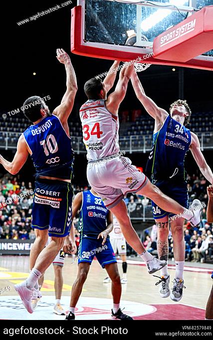 Antwerp's Jackson Rocky Kreuser dunks during a basketball match between Antwerp Giants and Mons Hainaut, Sunday 17 December 2023 in Antwerp