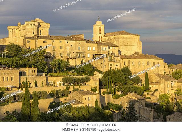 France, Vaucluse, regional natural reserve of Lubéron, Gordes, certified the Most beautiful Villages of France, the castle of the Renaissance and the romanic...