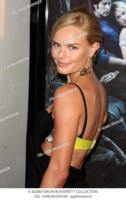Kate Bosworth at arrivals for TRUE BLOOD Season Three Premiere, Arclight Cinerama Dome, Los Angeles, CA June 8, 2010. Photo By: Adam Orchon/Everett Collection