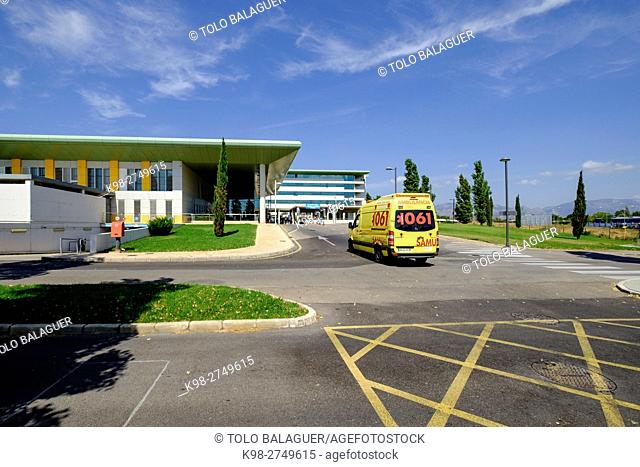 ambulancia de soporte vital basico, , hospital Son Espases, Palma, Majorca, Balearic Islands, Spain