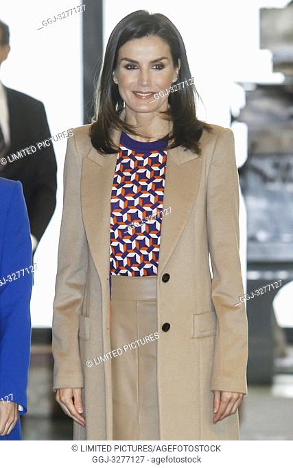 Queen Letizia of Spain visits the School of Engraving and Graphic Design and delivery the awards of Graduation to the 7th promotion of the ‘Master in Engraving...