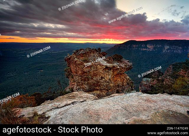 Valley views and the last light from Boars Head Rock located in Blue Mountains Katoomba
