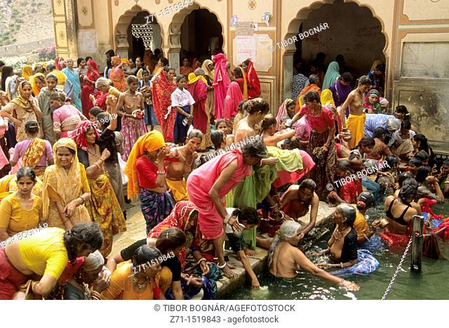 India Jaipur Galta Temple festival