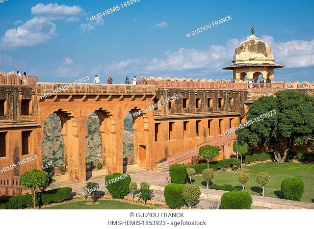 India, Rajasthan State, hill fort of Rajasthan listed as World Heritage by UNESCO, Jaipur, Amber Palace or Amber Fort, Jaigarh fort built in 1726 to protect...