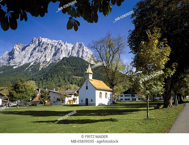 Austria, Tyrol, Ehrwald, skyline, Zugspitzmassiv, autumn,   Place, houses, residences, church, chapel, mountains, mountain, Zugspitze, destination, tourism