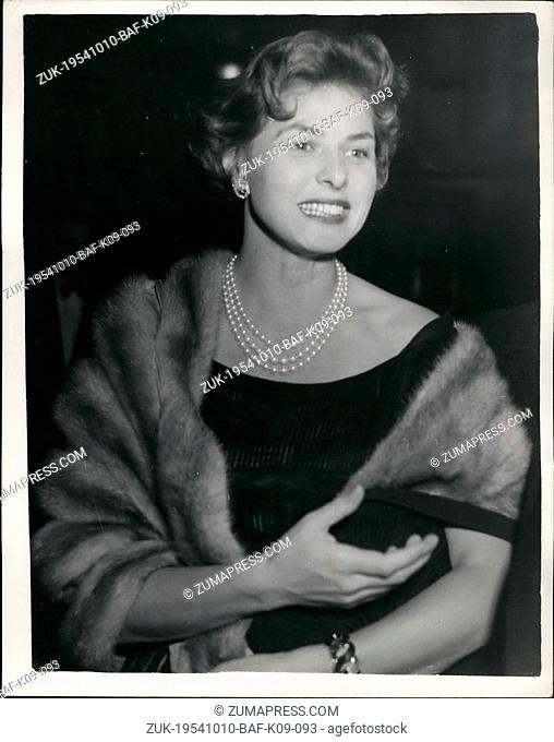 Oct. 10, 1954 - Ingrid Bergman Sees 'Turn of the Screw' : Ingrid Bergman seen arriving at Sadler's Wells last night, when she attended the first performance in...