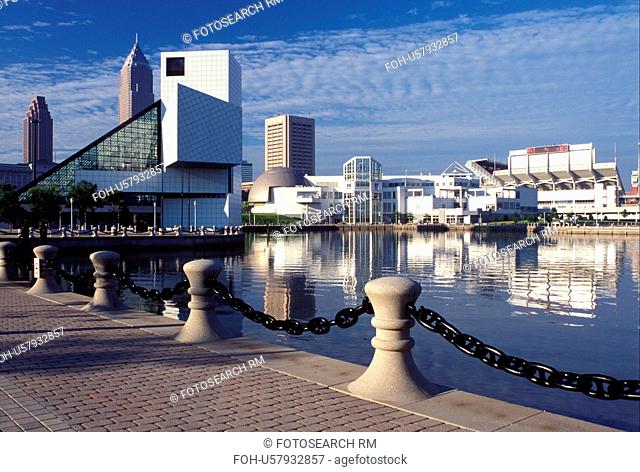 Cleveland, OH, Ohio, skyline, hall of fame, rock 'n roll, Skyline of downtown Cleveland and the Rock and Roll Hall of Fame and Museum along the waterfront of...