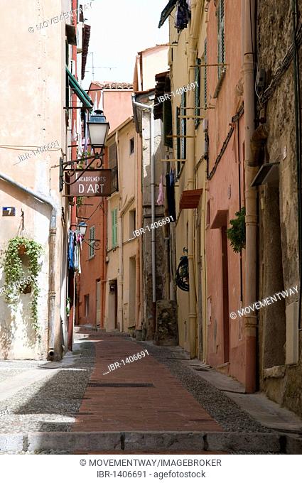 Alley in the historic centre, Menton, Cote d'Azur, Provence, France, Europe
