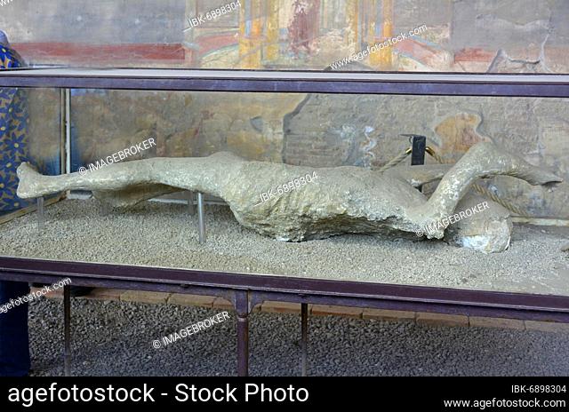 Italy, Italia, Pompei Dead in showcase, scavi archeologici di Pompei, Europe