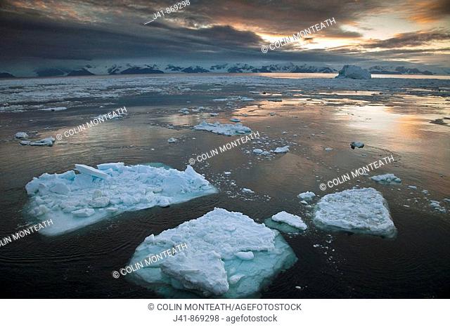 Sunset, Roberston Bay, North Victoria Land, Ross Sea