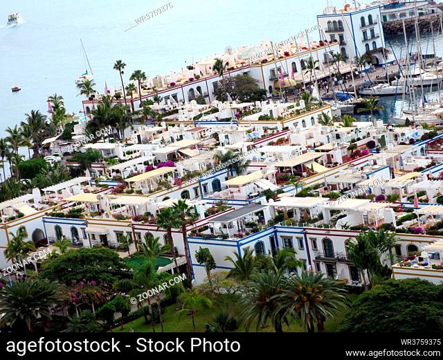 Blick von der Aussichtsplattform über die Altstadt auf Marina, Puerto de Mogan, Gran Canaria, Kanaren, Spanien