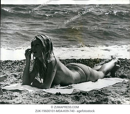 Jan 1, 1960 - Brigitte Bardot Films In Spain: World-famous sex-symbol, Brigitte Bardot, swore in 1967 that she would never return to Spain