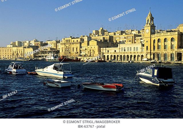 View from Senglea over Dockyard Creek to Birgu (Vittoriosa), Valetta, Malta