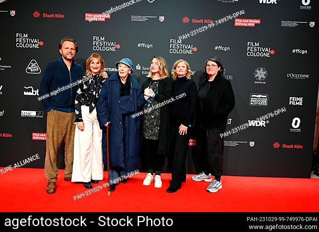 23 October 2023, North Rhine-Westphalia, Cologne: Ingo Haeb (l-r), author and director of the film, actresses Petra Nadolny, Ilse Strambowski, Merle Wasmuth