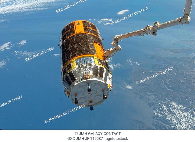 The International Space Station's Canadarm2 unberths the unpiloted Japan Aerospace Exploration Agency (JAXA) H-II Transfer Vehicle (HTV-3)