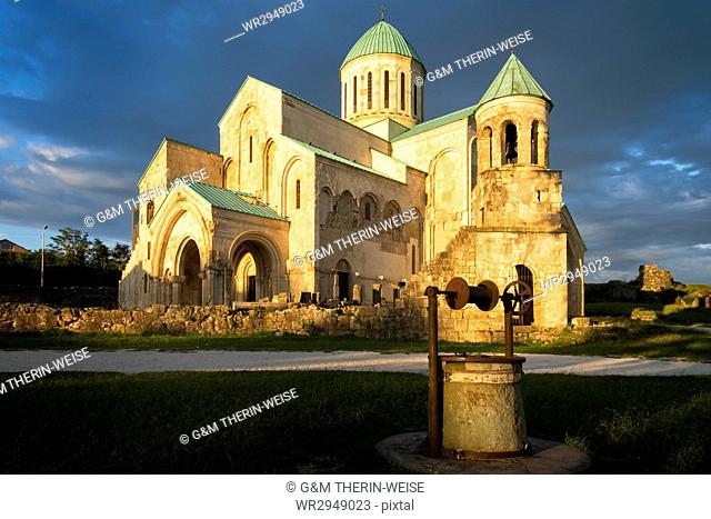 Bagrati Cathedral (Cathedral of the Dormition) (Kutaisi Cathedral) at sunset, UNESCO World Heritage Site, Kutaisi, Imereti Region, Georgia, Caucasus, Asia