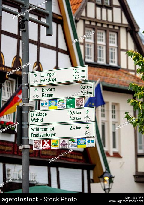 Quakenbrück, bicycle signpost for cycle paths, Osnabrücker Land, Lower Saxony, Germany
