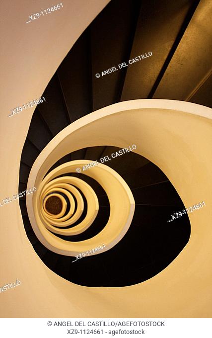 Stairs in spiral form