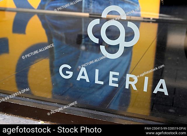 09 April 2023, North Rhine-Westphalia, Cologne: Lettering of department store chain Galeria Kaufhof on a closed store with sign special prices discount
