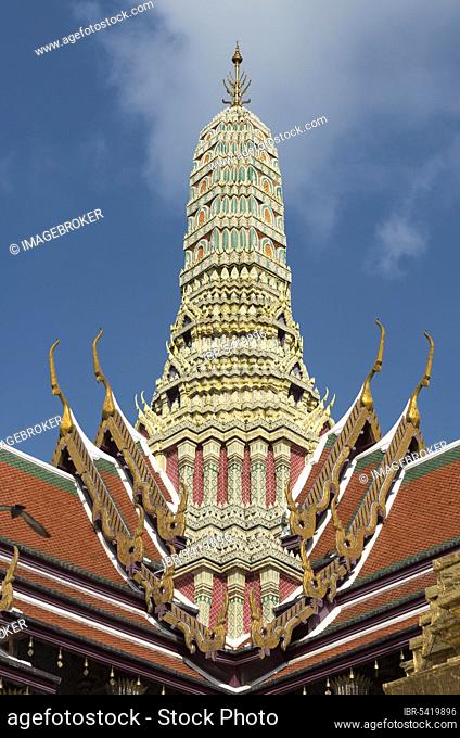 Richly carved prang, Royal Pantheon, Temple of the Emerald Buddha, Grand Palace, Bangkok, Thailand, Asia