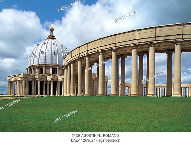 View of the Basilica of Our Lady of Peace (1985-1989), Yamoussoukro, Lagunes region, Ivory Coast