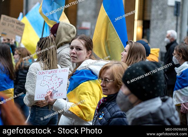 Hundreds of Ukrainian citizens, especially women and children, joined in a procession from Central Station to Piazza del Duomo to demonstrate against the war in...