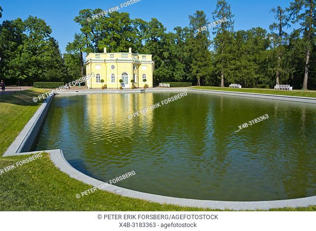 Upper Bathhouse, at Mirror Ponds, Catherine Park, Tsarskoye Selo, near Saint Petersburg, Russia