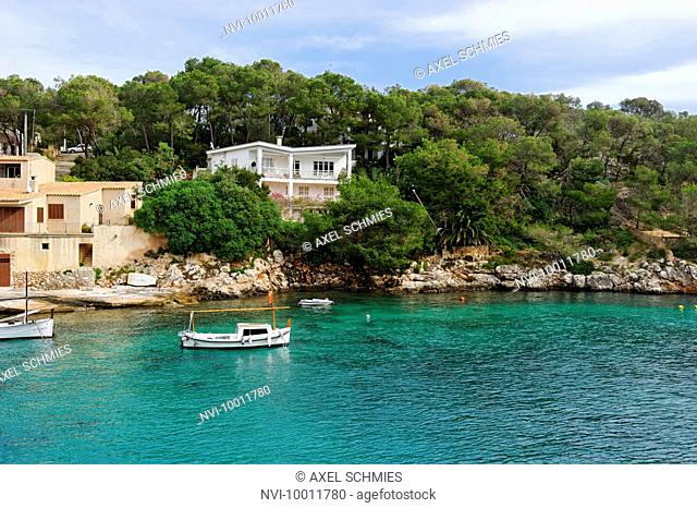 Boats and yachts in the bay, maritime, Cala Figuera, Majorca, Balearic Islands, Spain, Europe