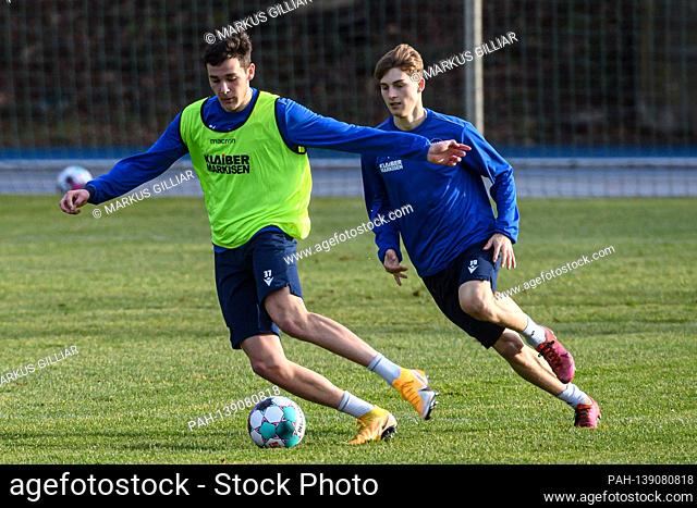 duels, duel Bastian Allgeier (KSC U19) versus Dominik Kother (KSC). GES / Football / 2. Bundesliga: Karlsruher SC - Training, January 20