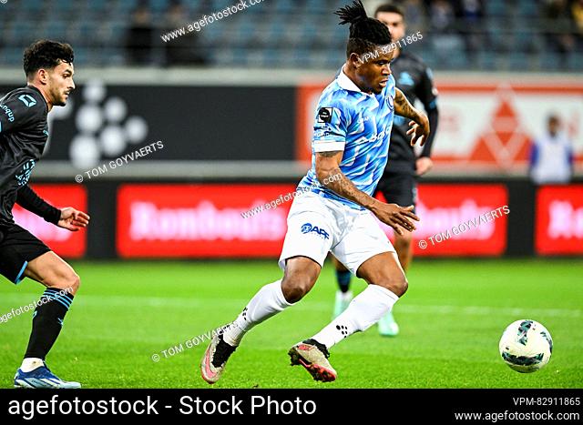 Gent's Gift Emmanuel Orban pictured in action during a soccer match between KAA Gent and OH Leuven, Thursday 21 December 2023 in Gent