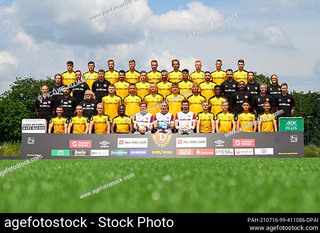16 July 2021, Saxony, Dresden: Football: 2nd division, team photo session, SG Dynamo Dresden, 2021/2021 season, at the Aok Plus Walter-Fritzsch-Akademie