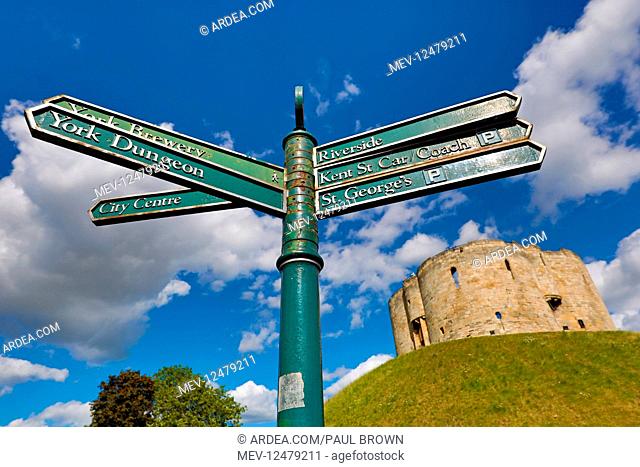 Tourist information signpost and Clifford's Tower