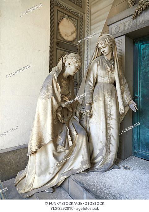 Picture and image of the stone sculpture of 2 mourning sisters at the door of their mothers pyramid shaped tomb, The Rossi Tomb sculpted by G Benetti in 1878