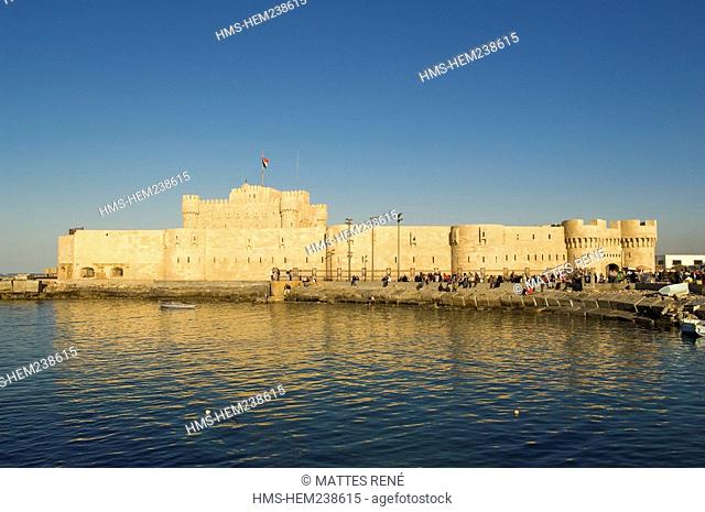 Egypt, Lower Egypt, the Mediterranean Coast, Alexandria, seafront with Qatbay Fort