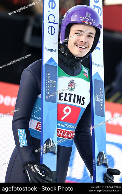 01 January 2023, Bavaria, Garmisch-Partenkirchen: Nordic skiing/ski jumping, World Cup, Four Hills Tournament, large hill, men