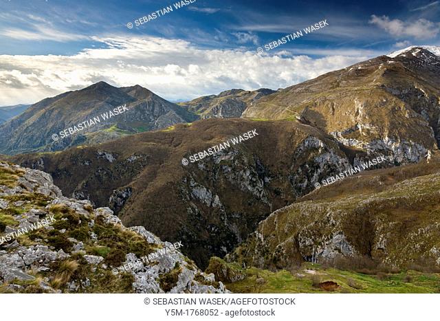 View from Sierra Cocon over Urdon valley, Tresviso, Picos de Europa National Park, Cantabria, Spain