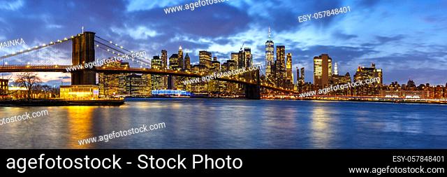 New York City skyline night Manhattan town panoramic view Brooklyn Bridge World Trade Center