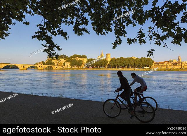 Avignon, Provence-Alpes-Côte d'Azur, France. Palais des Papes and Pont St-Benezet. Palace of the Popes and St. Benezet bridge. Rhône River