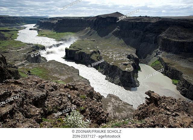 Europa, Island, Iceland, Wasserfall, Hafragilsfoss, Fluss Jökulsa a Fjöllum, Schlucht Jökulsargljufur